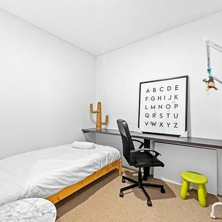 Four Bedroom Apartment With Facilities In Olympic Park Sidney Exterior foto