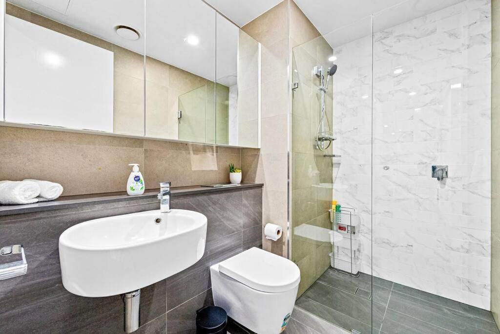 Four Bedroom Apartment With Facilities In Olympic Park Sidney Exterior foto
